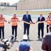Kontroverse um Autoverkehr: Umstrittenes Teilstück der A100 in Berlin eröffnet