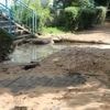 Plastikleitung aus dem Jahr 1987 in Berlin gebrochen: Frau stürzt nach Rohrschaden brusttief ins Wasser – Reparatur könnte bis Sonnabend dauern