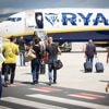 Ryanair gaat personeel dat te grote bagage opmerkt belonen met hogere bonus