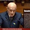 "Punchline et humour" : retour sur un discours devenu viral aux États-Unis, celui du sénateur Claude Malhuret contre Donald Trump