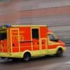 Autofahrer nahm ihr die Vorfahrt: Radfahrerin in Potsdam angefahren und verletzt