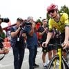 Kleine kopgroep krijgt ruimte van peloton, alle ogen op klassementsmannen in tweede etappe