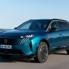 SUV mit fünf oder sieben Sitzen: Neuer Peugeot E-5008 325 Dual Motor - mit Allrad auf die Überholspur