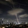 Lage im Überblick: Nach Raketen aus Iran: Israels Militär greift Teheran an