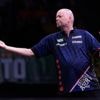 Raymond van Barneveld mist 18 (!) darts op een dubbel, Danny Noppert ook snel klaar