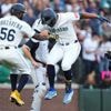 Rodríguez and Naylor go deep early, Mariners hold off White Sox 8-6