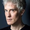 Avec "La Fille aux yeux d'or", Fabrice Jambois signe un oppressant thriller à l'écriture saccadée.