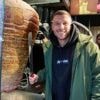 Fußballer und Geschäftsmann: Podolski überall: „Einer von der Straße“ macht Business