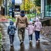 Gaten, strenge voorwaarden en contradicties: erkende vluchtelingen kunnen moeilijk integreren, blijkt uit nieuw onderzoek