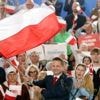 Richtungsweisende Präsidentenwahl in Polen: Liberaler Kandidat Trzaskowski knapp vorn – Stichwahl im Juni nötig