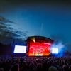 Best Kept Secret en Into The Grave adviseren bezoekers over treinstaking