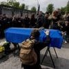 Guerre en Ukraine : Kiev affirme avoir reçu 1 200 corps supplémentaires de la part de la Russie