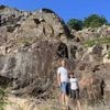 « On devient accro » : des stages d’escalade proposés sur le site du Mont-Dol