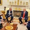 Treffen im Weißen Haus: Merz nennt Trump „Schlüsselfigur“ zur Beendigung des Ukraine-Krieges – kommt aber sonst kaum zu Wort