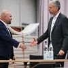Proteste vor der Halle: Boris Palmer und AfD-Landeschef liefern sich Streitgespräch