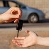 Coller une affiche « à vendre » sur votre voiture peut vous coûter cher