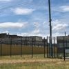 "Un signal politique fort" : un syndicat de directeurs pénitentiaires salue la venue du gouvernement dans une prison iséroise après une série d'attaques