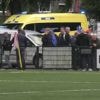 Amateurcoach besluit voetbalduel te hervatten na reanimatie vader langs de lijn