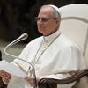 Selenskyj lädt Pontifex ein: Papst Leo XIV. fordert weniger Aggression von den Medien