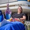 Frédérique werd zwaargewond achtergelaten in Enschede, bestuurder keek toe en reed door
