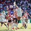 Live bekerfinale | Twente en PSV nog in evenwicht na rust, zware blessure Hendriks