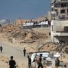 Guerre à Gaza : au moins 57 Palestiniens ont été tués par des tirs israéliens sur une foule attendant de l'aide humanitaire, selon la défense civile
