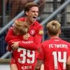Live Eredivisie | FC Twente via broertjes Rots bij rust op voorsprong