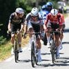 Live Tour | Van der Poel en Van Aert jagen op kopgroep richting laatste listige klim