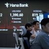Asian shares mostly advance after Wall Street cruises to more records