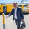 ‘Waar is Wouter?’: Koolmees houdt zich muisstil terwijl zijn NS-personeel het land lam legt