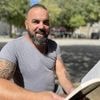 « À l’école, j’avais honte de moi » : À 46 ans, Mario apprend à lire avec Kendji Girac