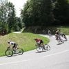 Live Tour | Vollering en peloton jagen op kopgroep na loodzware eerste klim