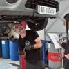 Donner sa voiture à un garage solidaire : « Si ça peut aider quelqu’un, c’est pas plus mal ! »