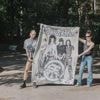 Warten auf den „Monsun“ in Berlin: Drei Hardcore-Fans über ihre Liebe zu Tokio Hotel