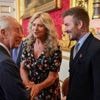 « Un tel honneur » : l’ancien footballeur David Beckham anobli par le roi Charles III