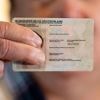 Regelung greift kaum: Nur wenige Menschen werden nach drei Jahren eingebürgert