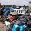 Per uur dreven bijna 64.000 stuks plastic door de Maas: zo’n piek was nog nooit gemeten