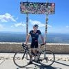 “Laatste 20 meter fietste ik met traantje in mijn oog”: Yannick (27) is doodziek, maar beklimt de Mont Ventoux... vanuit Deinze
