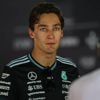 Russell hoort graag wat er door het hoofd van Verstappen ging: 'Het was bizar'