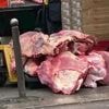 VIDEO. Alimentation : comment la viande est-elle contrôlée dans les abattoirs et les boucheries ?