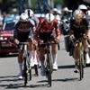 LIVE Tour de France | Van der Poel jaagt op koplopers in zenuwslopende slotfase, Pogacar komt ten val