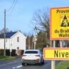 Photographié en sous-vêtements avec un drapeau nazi sur le dos, un élu belge présente ses excuses