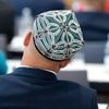 Recherche deckt Ausmaß aus: China verschickt Zehntausende Uiguren zum Arbeiten