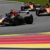 Verstappen houdt snelle McLarens knap achter zich en wint sprintrace in België