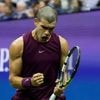 US Open der Tennisprofis: Alcaraz überrascht mit Haarschnitt und siegt souverän
