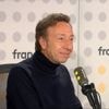 Stéphane Bern rejoint la radio ICI, la saison prochaine