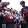 TÉMOIGNAGES. « C’est admirable ce qu’il a fait » : le monde du cyclisme rend hommage à Romain Bardet
