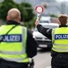 Hatten Zurückweisung kassiert: Richter erhalten nach Asylentscheid Morddrohungen - Hubig sauer