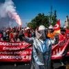 REPORTAGE. 1er Mai à Dunkerque : les salariés d’ArcelorMittal défilent avec le soutien de la gauche