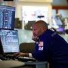 Tesla rutschen ab: Trumps Zoll-Pläne lasten auf der Wall Street